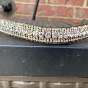 Stunning bling browband with tons of crystals and light.